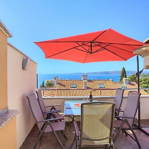 https://apartments-vall.primorje-gorskikotar.com